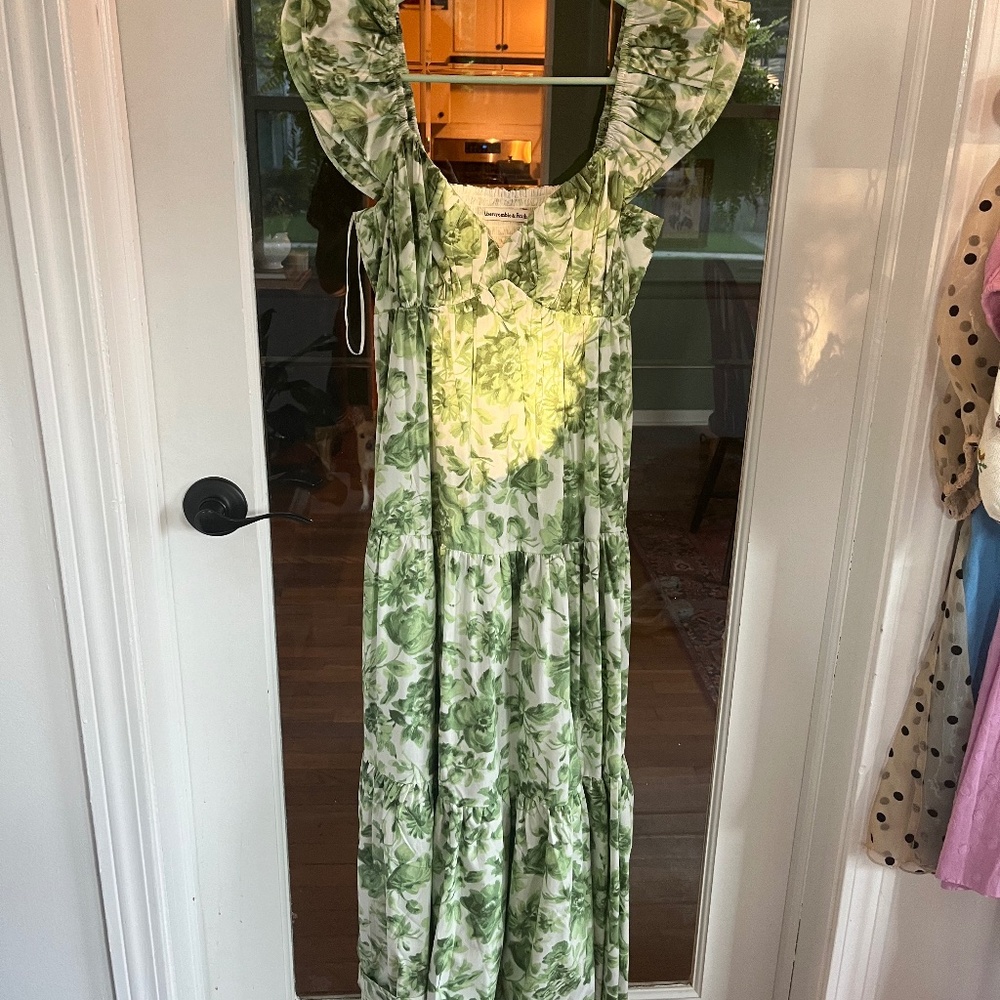 Abercrombie and Fitch Flutter Sleeve Maxi Green